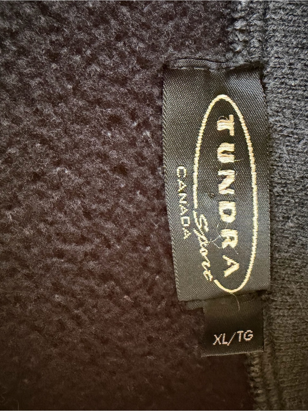 Vintage Tundra Sport Canada Fleece Pullover with Embroidered Trim - Picture 3 of 4